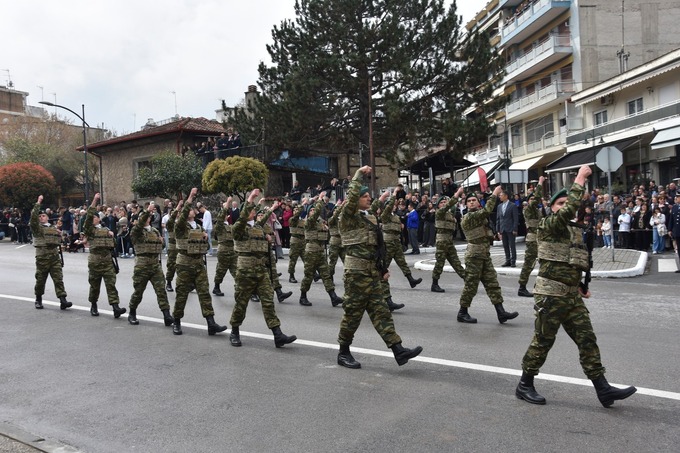 Με λαμπρότητα ο εορτασμός της 25ης Μαρτίου στο Δήμο Νάουσας